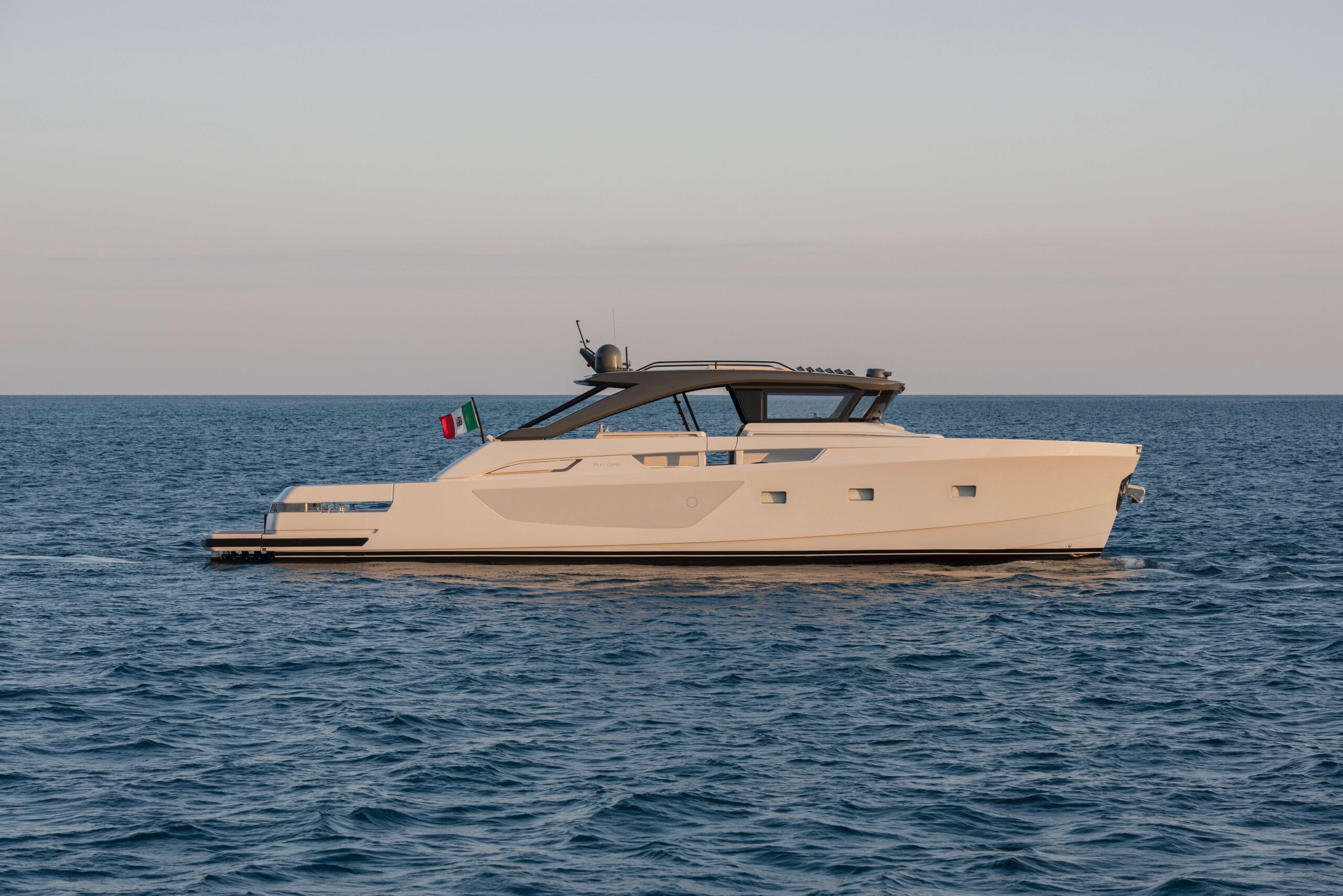 bg 72 yacht