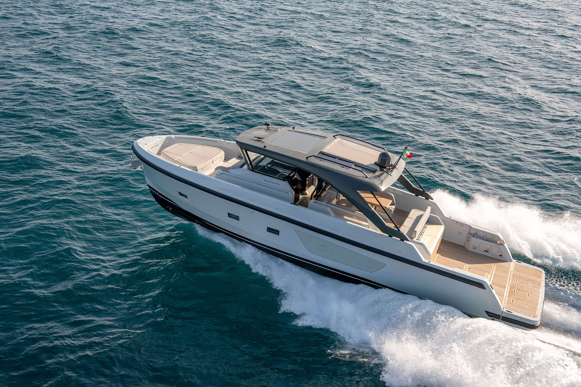 Bluegame BG54 - Lengers Yachts: Luxury Yacht dealer Europe