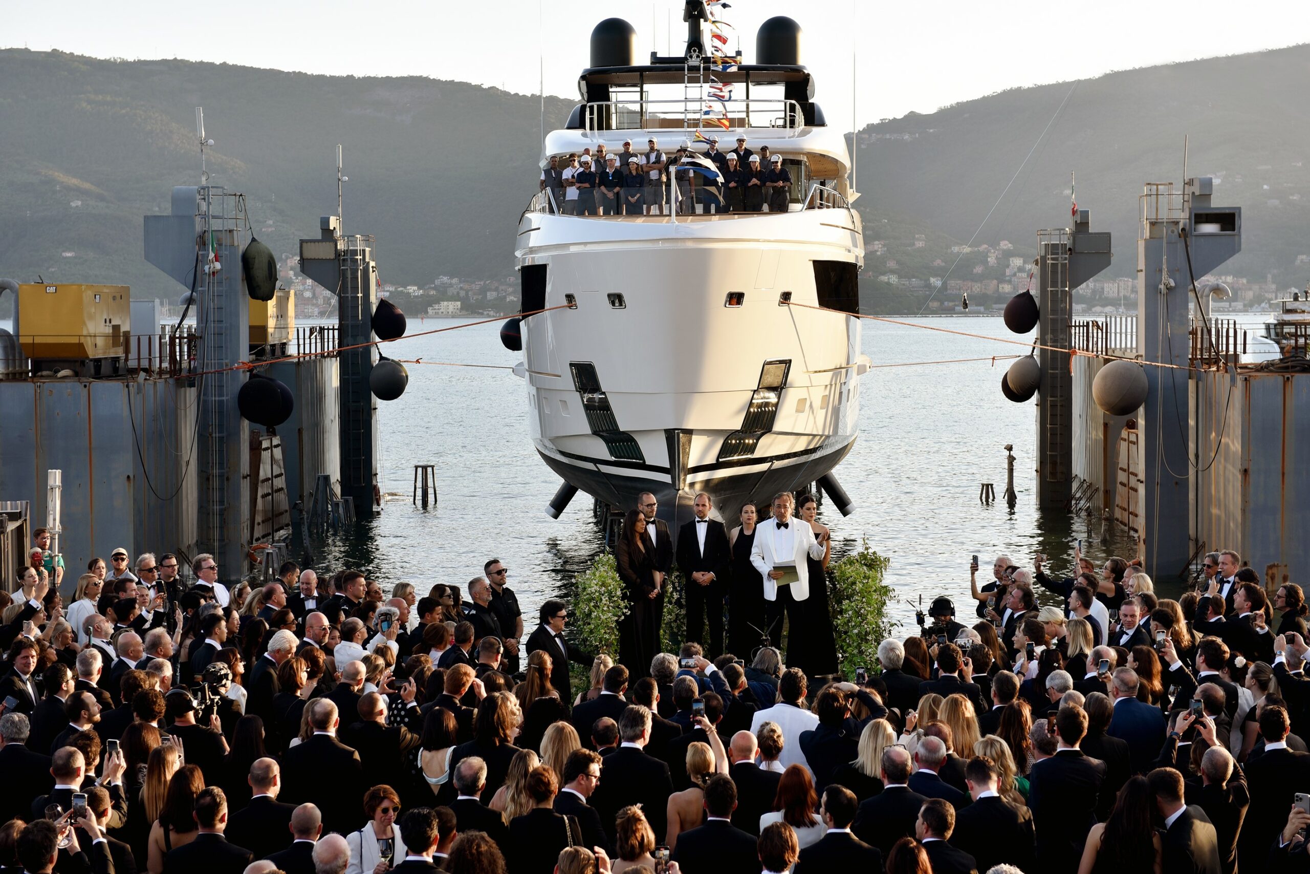 SANLORENZO LAUNCHES 50STEEL